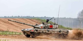 Chinese Tanks Are Allegedly Protecting Banks as Division Worsens